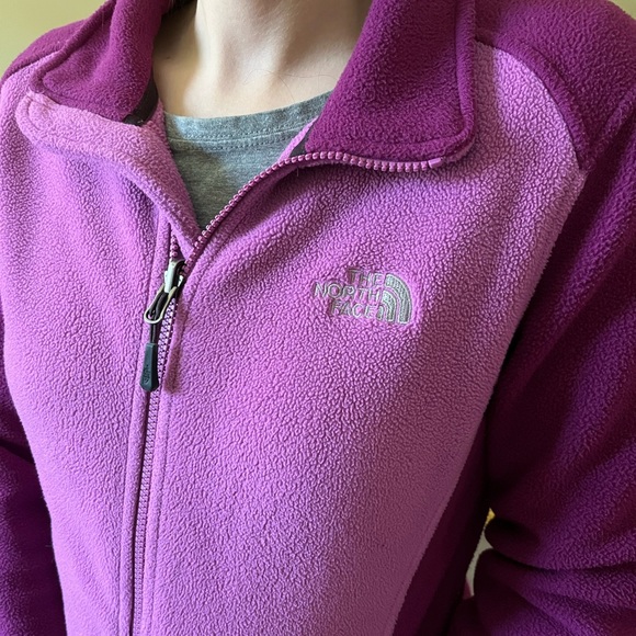 The North Face Fleece - Picture 3 of 6